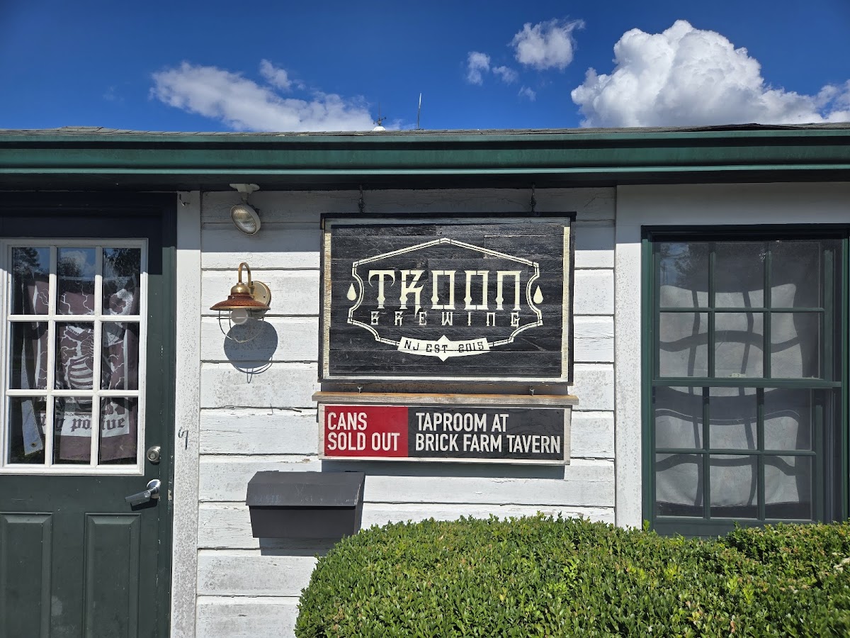 Brick Farm Tavern